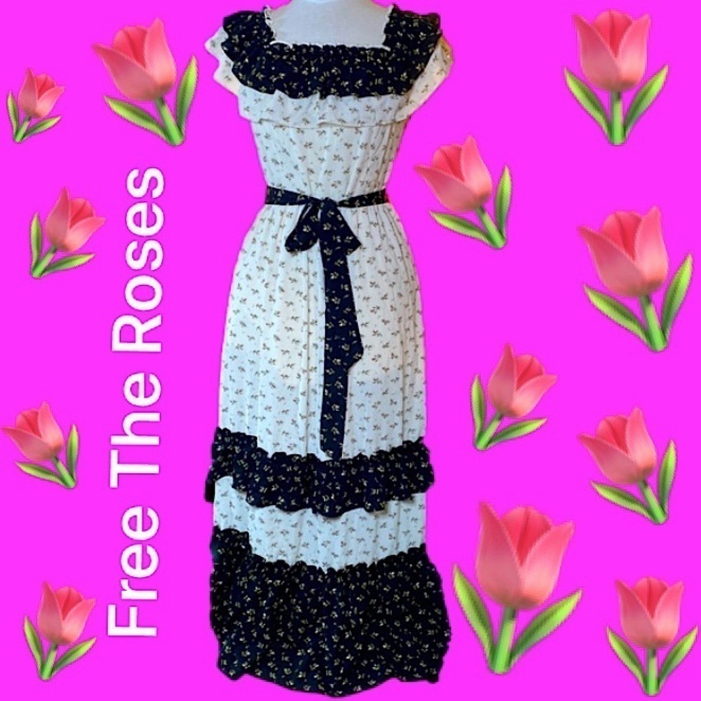 🌷Free The Roses🌷 Ruffle Off Shoulder Floral Victorian Doll Style Dress NWOT